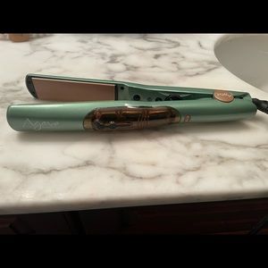 AGAVE healing oil hair straightener